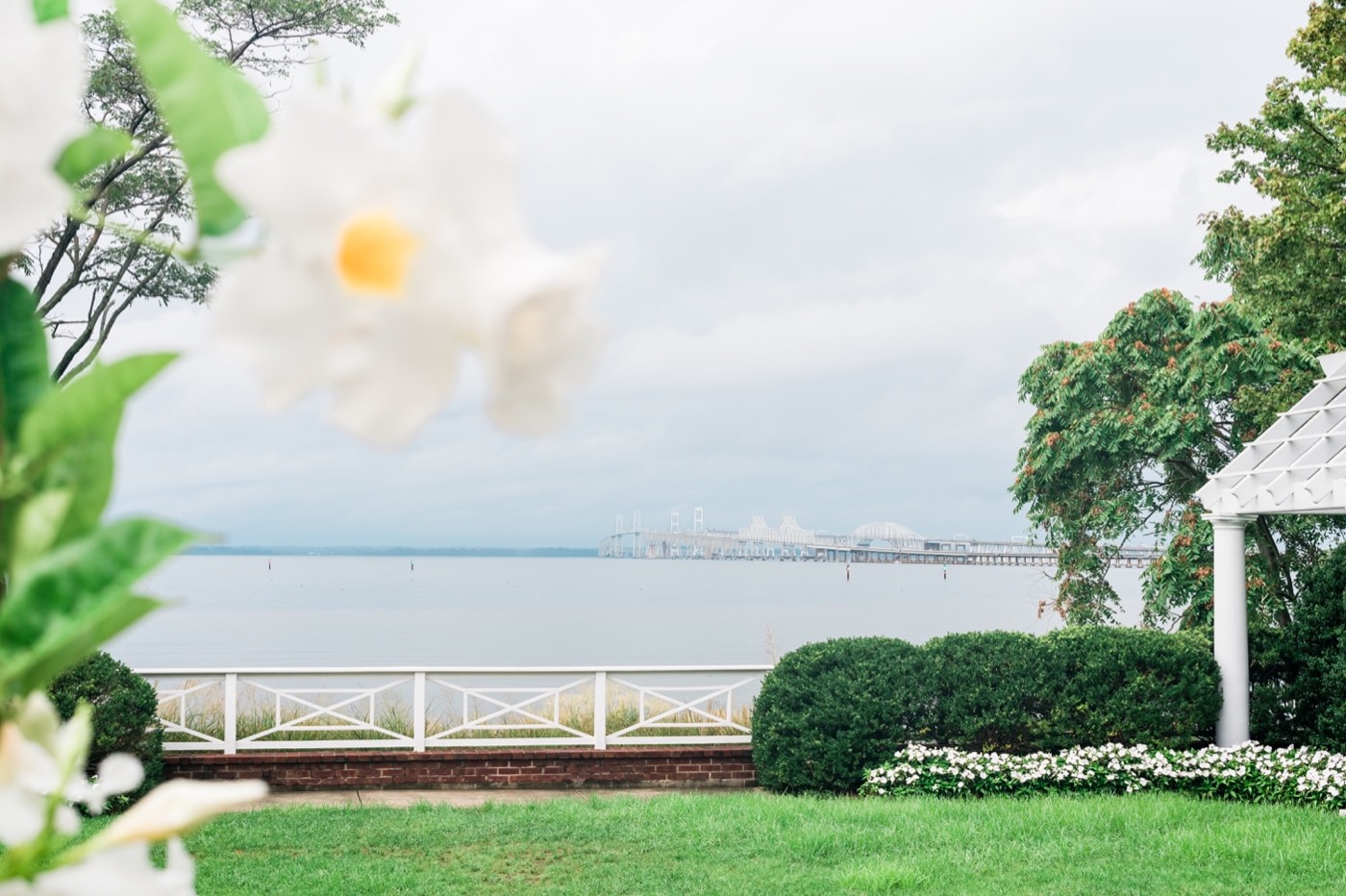 Chesapeake Bay Beach Club Wedding photos, CBBC, Rainy wedding inspiration